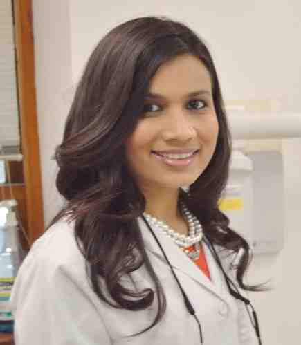 How do I choose a cosmetic dentist?