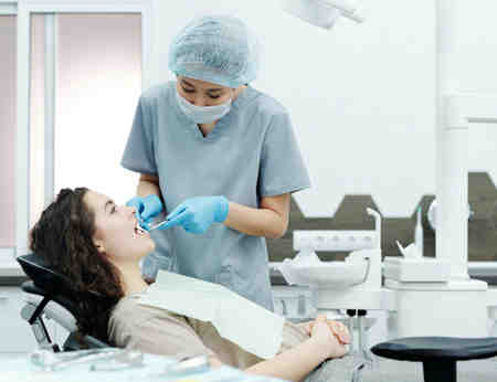 How do I find the best dentist in my area?