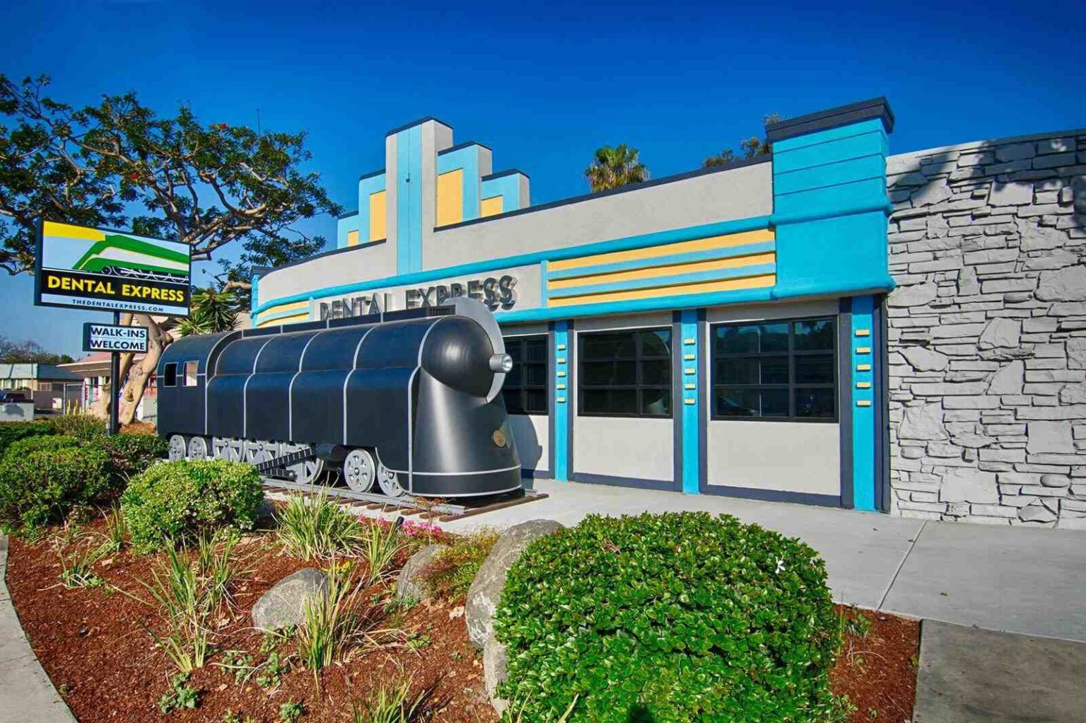 Dentist in san diego that accpets denti cal