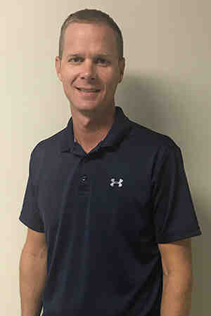 What is the difference between a holistic dentist regular dentist?