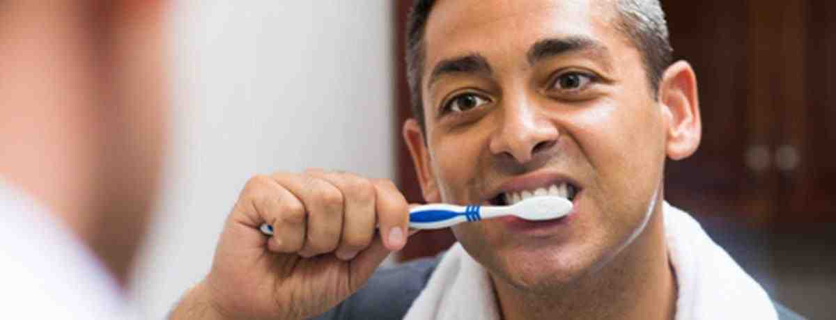 What is the difference between general dentist and specialist?