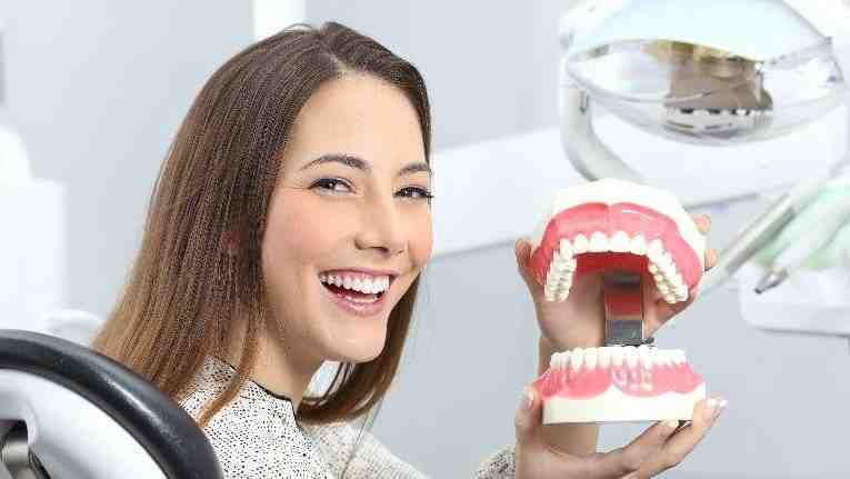 Who is the best cosmetic dentist in Los Angeles?