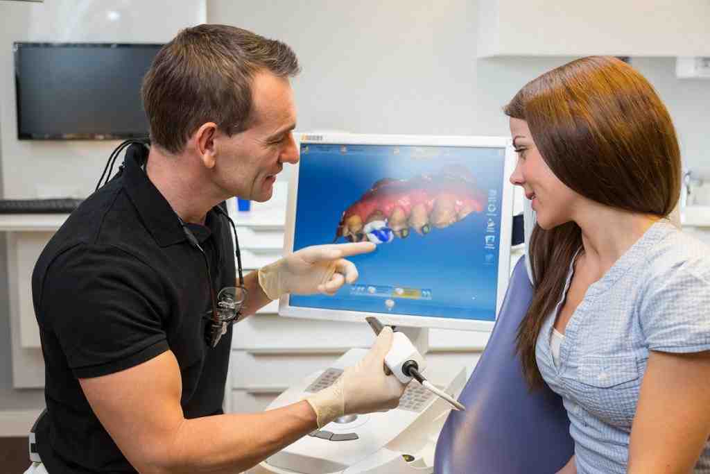 How much does a dental crown cost in California?