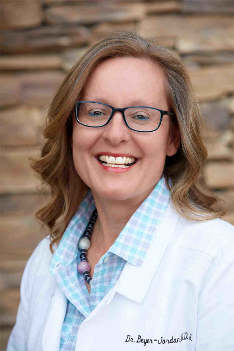 Invisalign dentist san diego - Elite Dentists